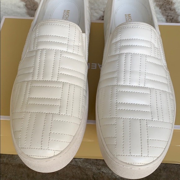 MICHAEL KORS TEDDY SLIP ON NAPPA PU OPTIC WHITE - Picture 9 of 16